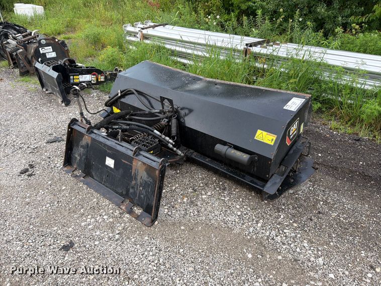 image for item FN5791 2017 Caterpillar BA118C skid steer sweeper