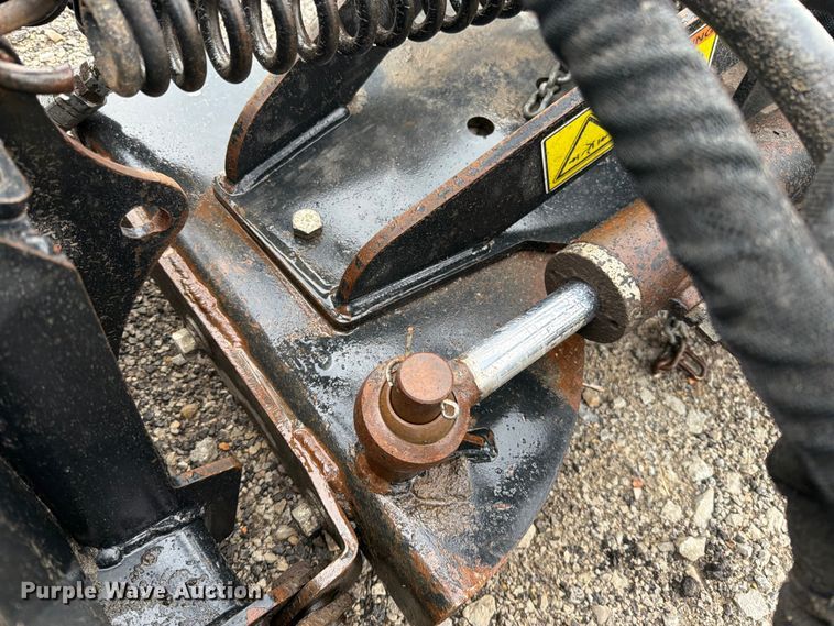 image for item FN5791 2017 Caterpillar BA118C skid steer sweeper