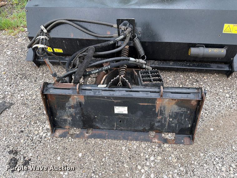 image for item FN5791 2017 Caterpillar BA118C skid steer sweeper