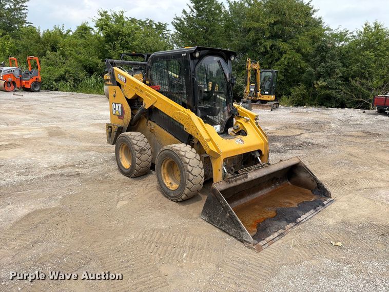 image for item FN5792 2024 Caterpillar 262D3 skid steer loader