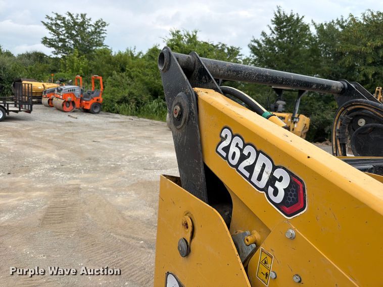 image for item FN5792 2024 Caterpillar 262D3 skid steer loader
