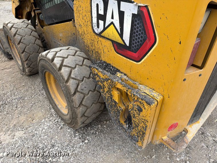 image for item FN5792 2024 Caterpillar 262D3 skid steer loader