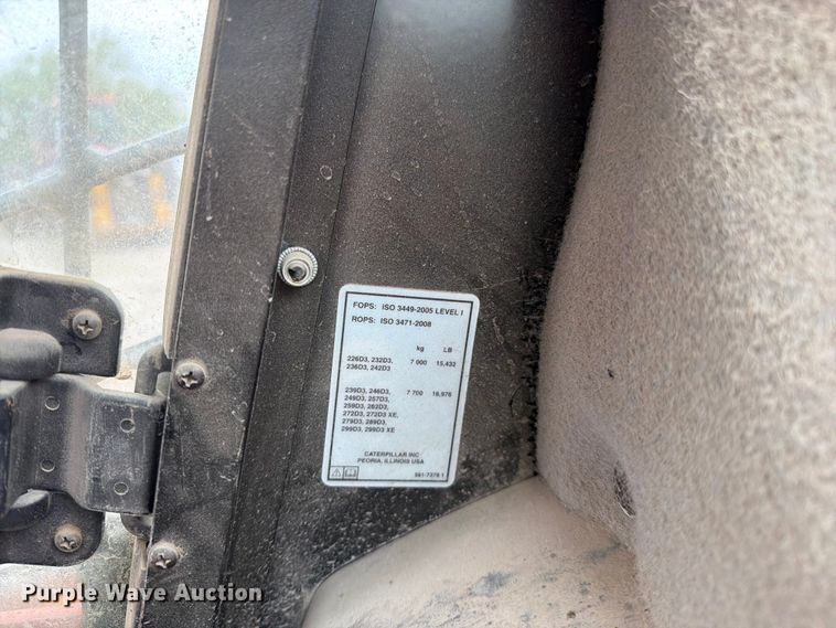 image for item FN5792 2024 Caterpillar 262D3 skid steer loader