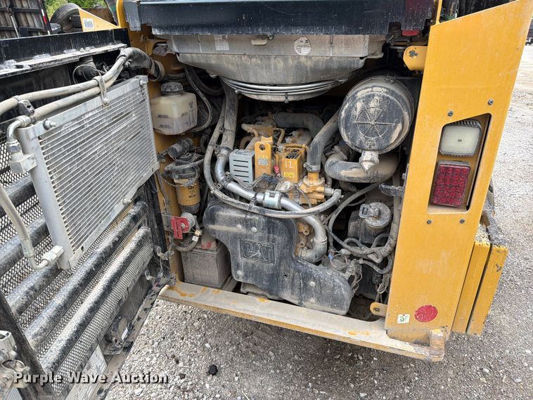 image for item FN5792 2024 Caterpillar 262D3 skid steer loader