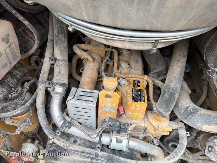 image for item FN5792 2024 Caterpillar 262D3 skid steer loader