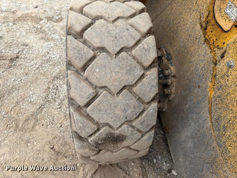 image for item FN5792 2024 Caterpillar 262D3 skid steer loader