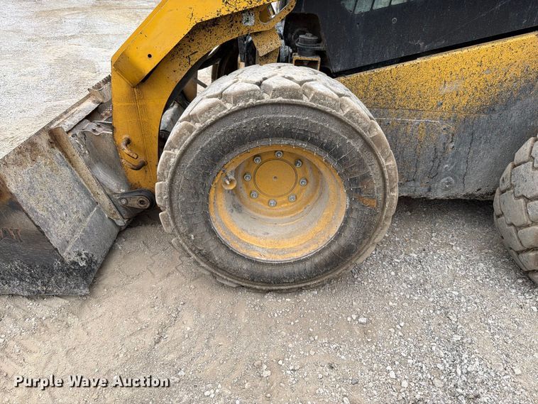 image for item FN5792 2024 Caterpillar 262D3 skid steer loader