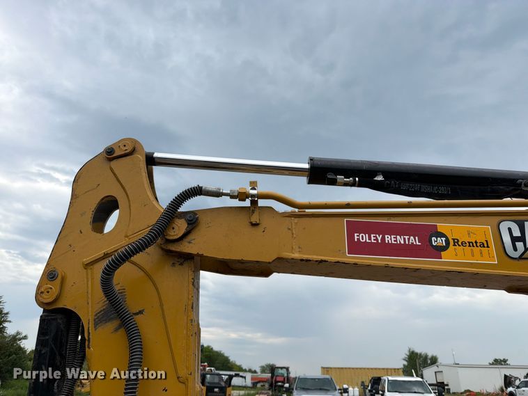 image for item FN5795 2022 Caterpillar 305CR mini excavator