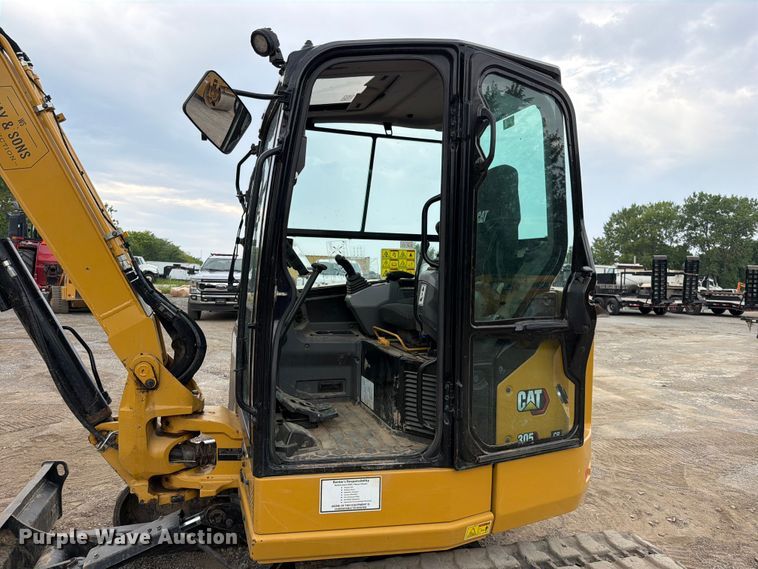 image for item FN5795 2022 Caterpillar 305CR mini excavator