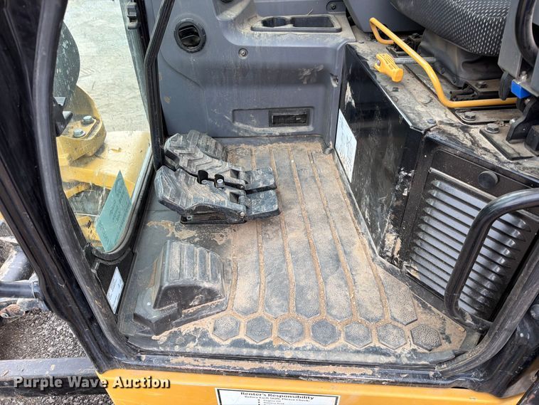 image for item FN5795 2022 Caterpillar 305CR mini excavator