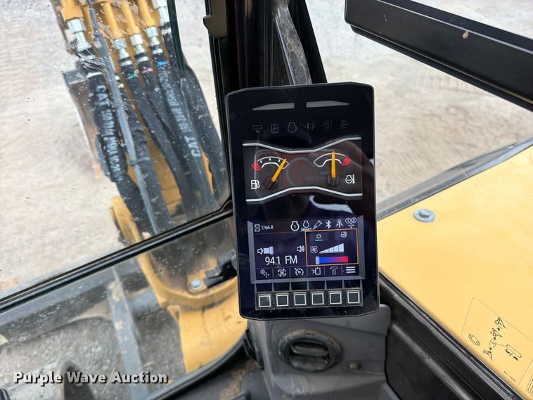 image for item FN5795 2022 Caterpillar 305CR mini excavator