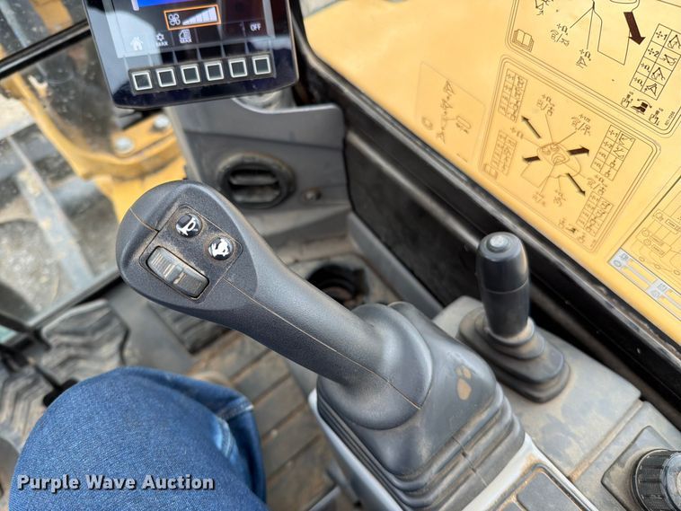image for item FN5795 2022 Caterpillar 305CR mini excavator