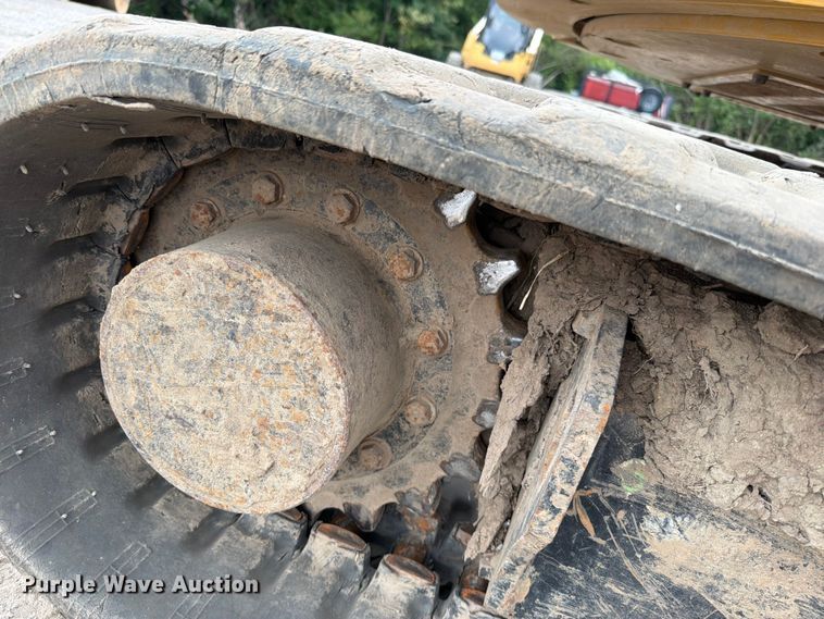 image for item FN5795 2022 Caterpillar 305CR mini excavator
