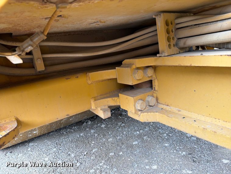 image for item FN5802 2004 Caterpillar CB-434D double drum vibratory roller