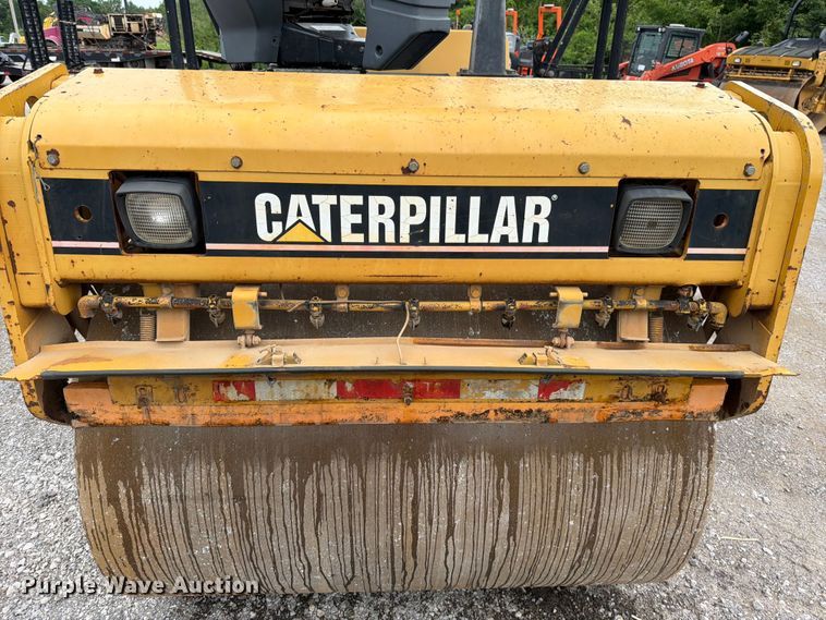 image for item FN5802 2004 Caterpillar CB-434D double drum vibratory roller