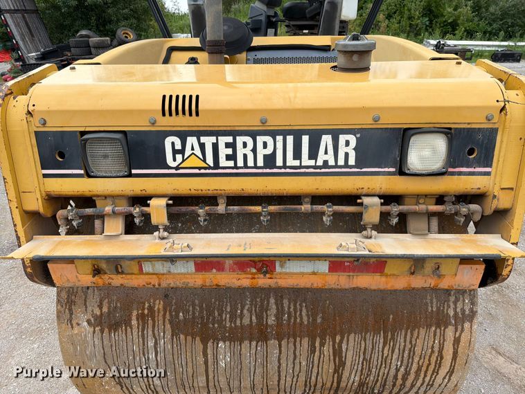 image for item FN5802 2004 Caterpillar CB-434D double drum vibratory roller
