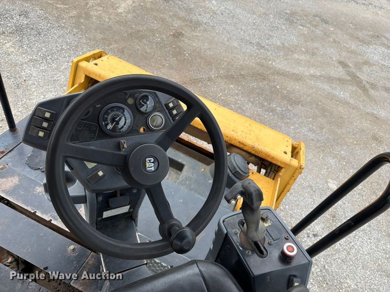 image for item FN5802 2004 Caterpillar CB-434D double drum vibratory roller