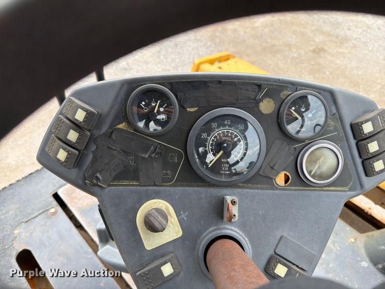 image for item FN5802 2004 Caterpillar CB-434D double drum vibratory roller