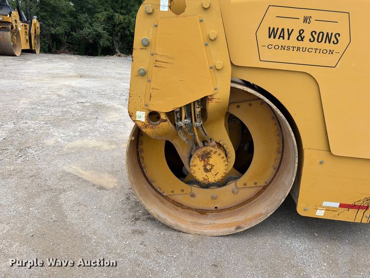 image for item FN5802 2004 Caterpillar CB-434D double drum vibratory roller