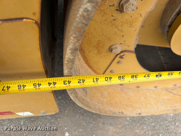 image for item FN5802 2004 Caterpillar CB-434D double drum vibratory roller