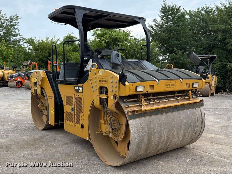 image for item FN5803 2016 Caterpillar CB64B double drum vibratory roller