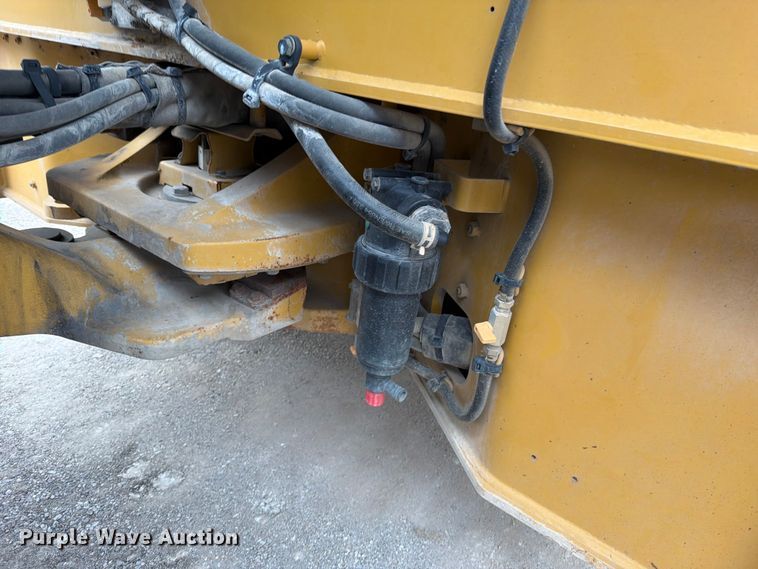 image for item FN5803 2016 Caterpillar CB64B double drum vibratory roller