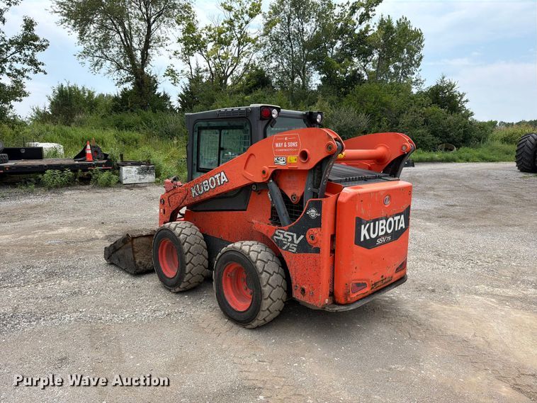 image for item FN5804 2018 Kubota SSV75 skid steer loader