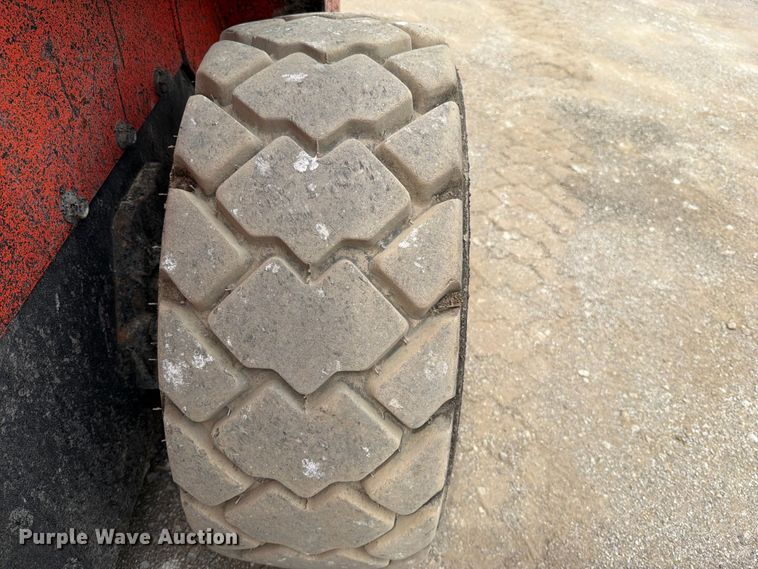 image for item FN5804 2018 Kubota SSV75 skid steer loader