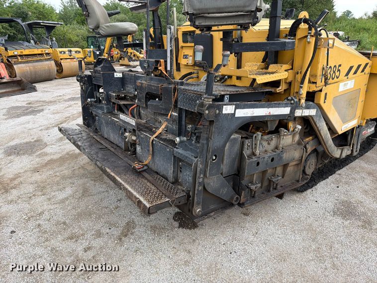 image for item FN5807 2017 Weiler P385 paver
