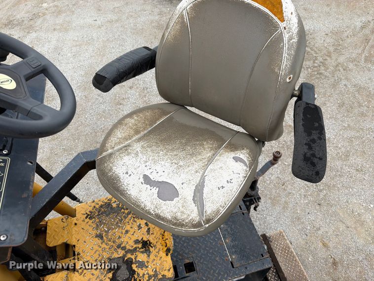 image for item FN5807 2017 Weiler P385 paver