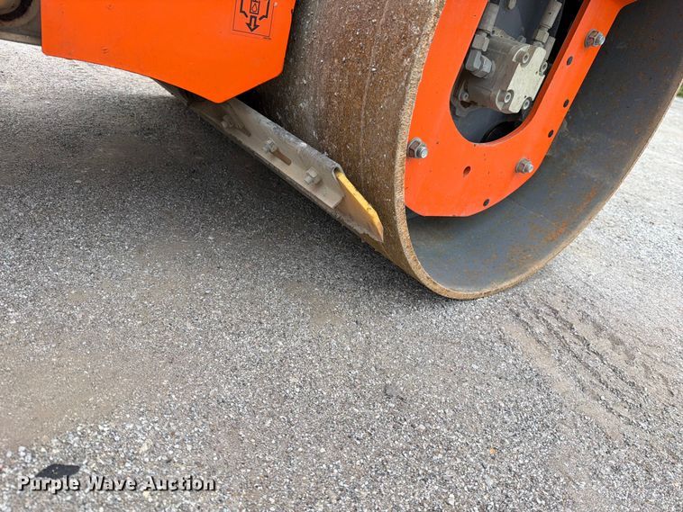 image for item FN5808 2015 Hamm HD12 double drum vibratory roller