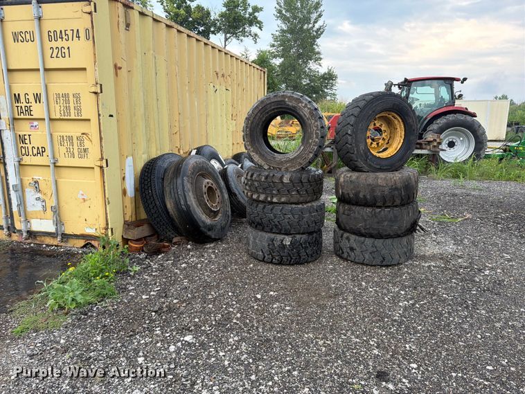 image for item FN5813 (20) tires and wheels