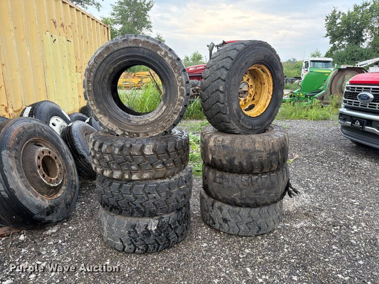image for item FN5813 (20) tires and wheels
