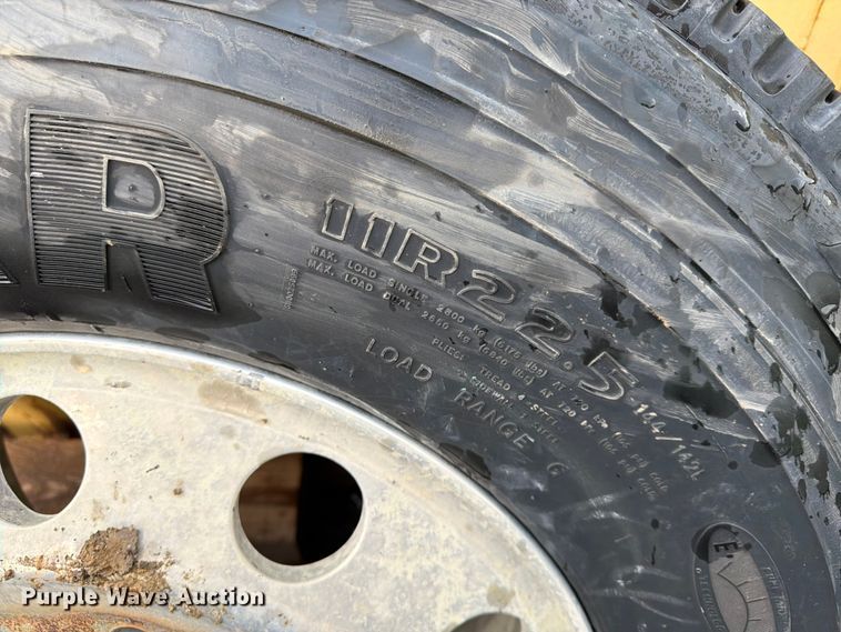 image for item FN5813 (20) tires and wheels
