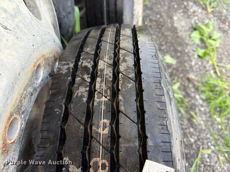 image for item FN5813 (20) tires and wheels
