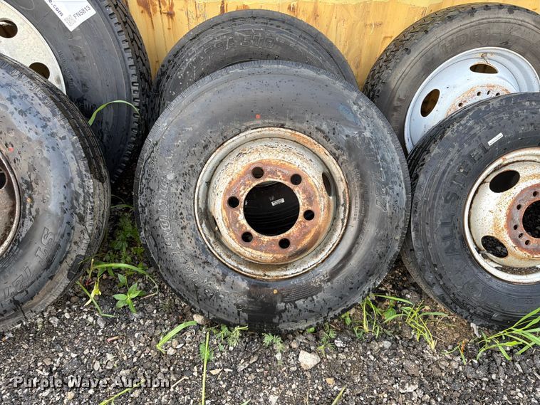 image for item FN5813 (20) tires and wheels