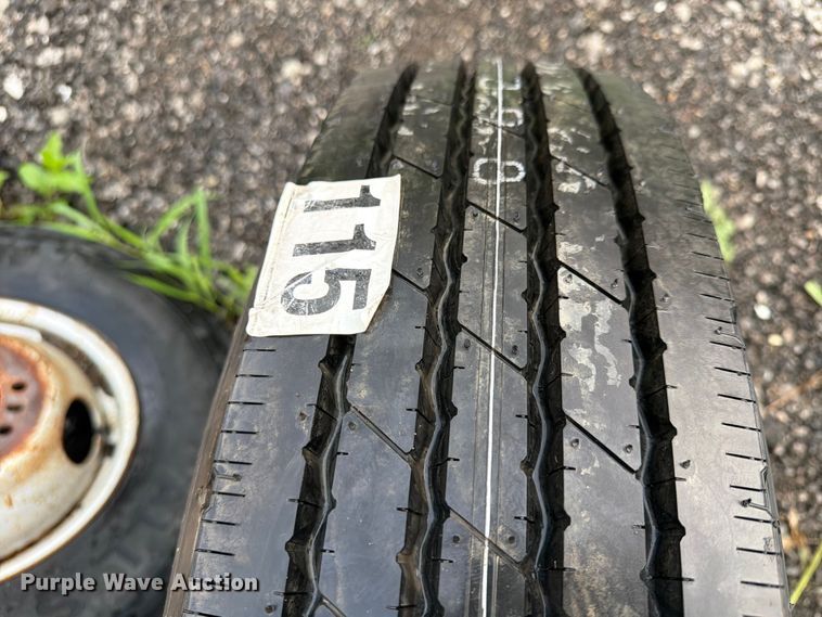 image for item FN5813 (20) tires and wheels