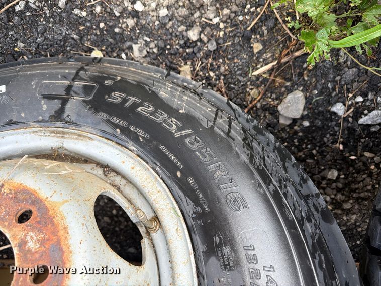 image for item FN5813 (20) tires and wheels
