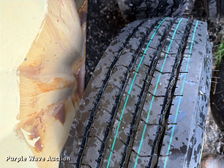 image for item FN5813 (20) tires and wheels