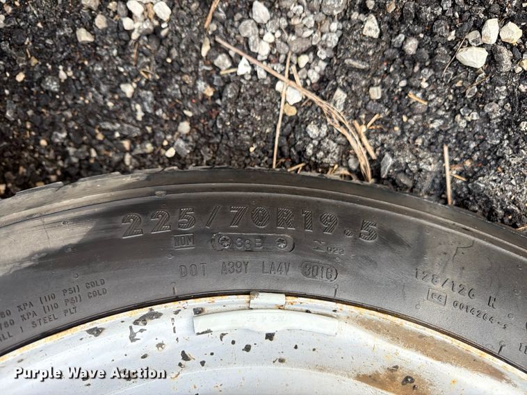 image for item FN5813 (20) tires and wheels