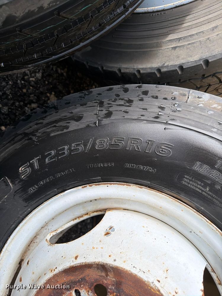 image for item FN5813 (20) tires and wheels