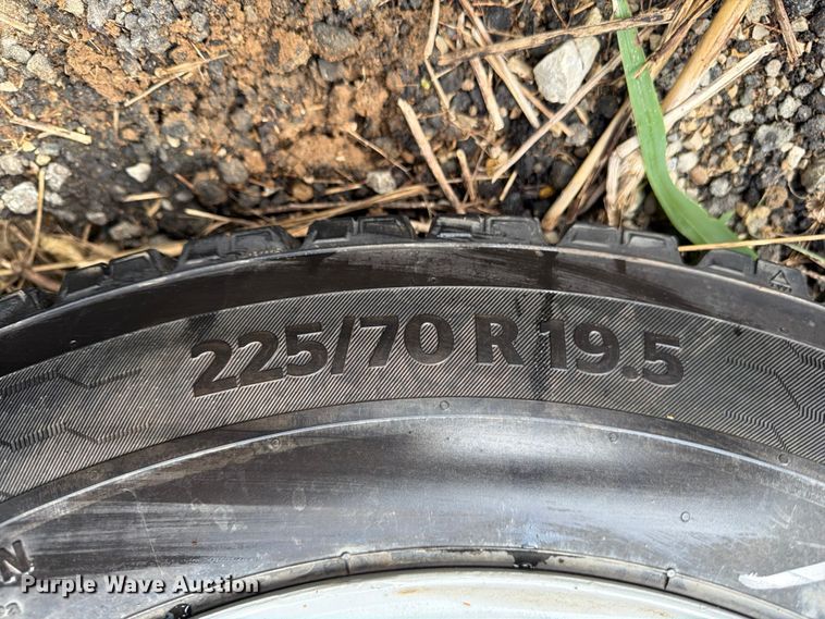 image for item FN5813 (20) tires and wheels
