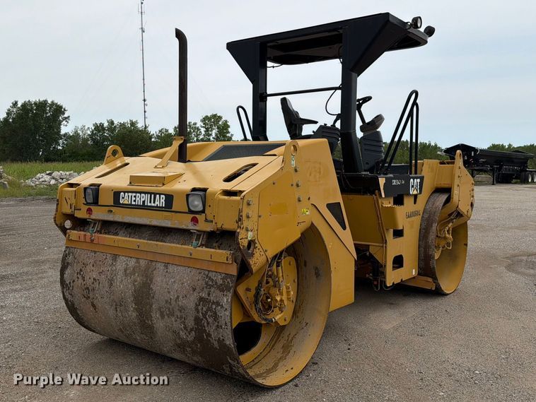image for item FN5815 2007 Caterpillar CB-534D XW double drum vibratory roller
