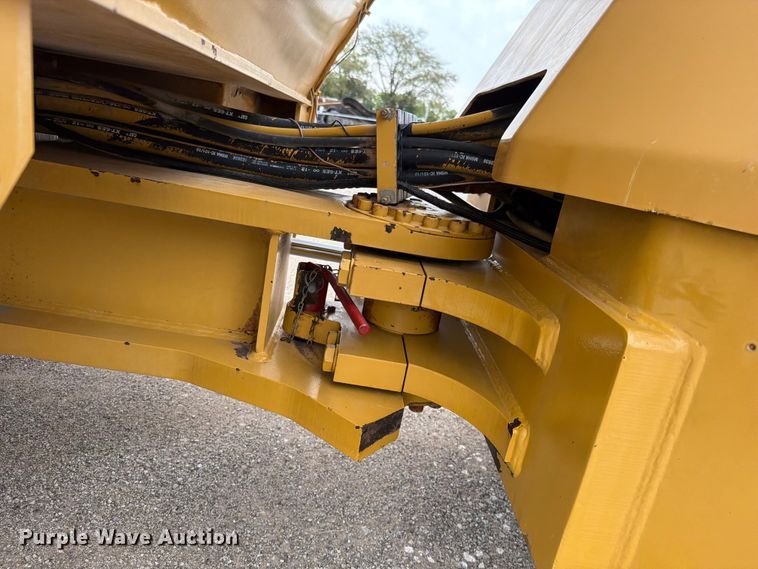 image for item FN5815 2007 Caterpillar CB-534D XW double drum vibratory roller