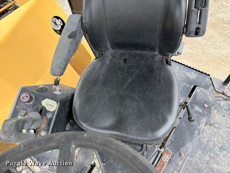 image for item FN5815 2007 Caterpillar CB-534D XW double drum vibratory roller