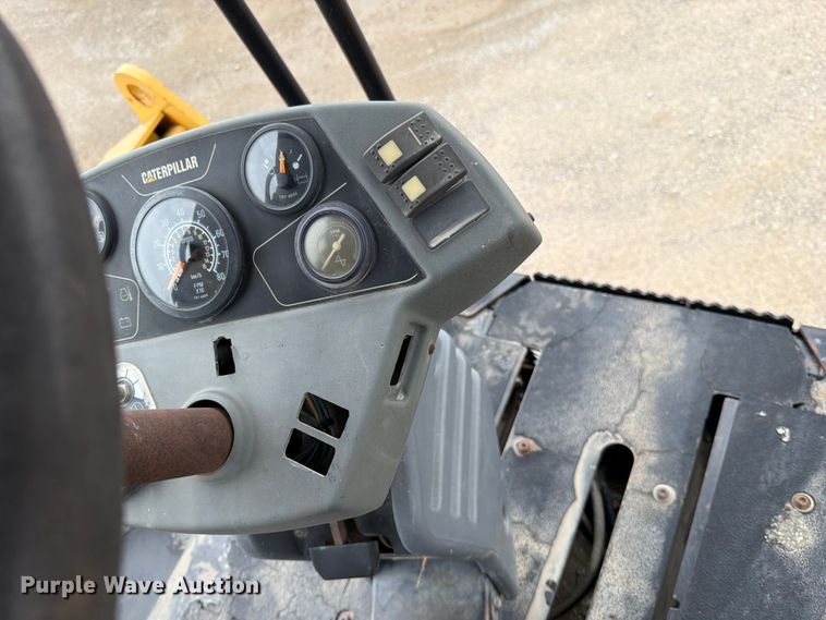 image for item FN5815 2007 Caterpillar CB-534D XW double drum vibratory roller