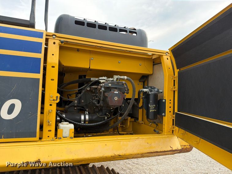 image for item FN5817 2014 Komatsu PC360LC-10 excavator
