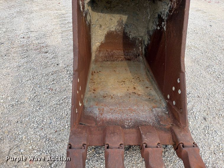 image for item FN5817 2014 Komatsu PC360LC-10 excavator