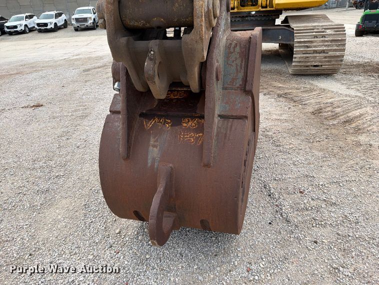 image for item FN5817 2014 Komatsu PC360LC-10 excavator