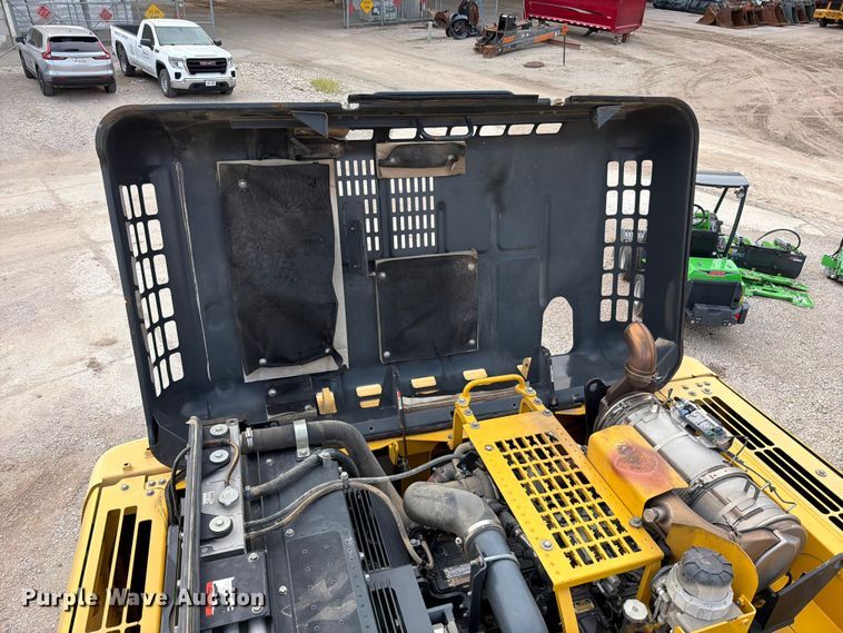 image for item FN5817 2014 Komatsu PC360LC-10 excavator
